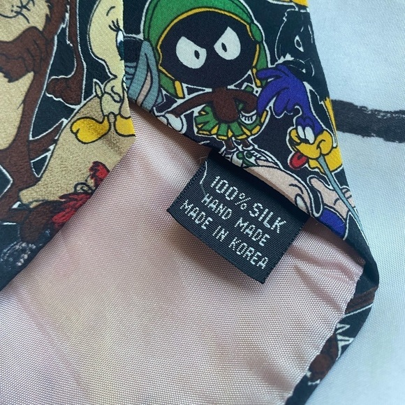 Looney Tunes 100% Silk Vintage Tie - Picture 6 of 6